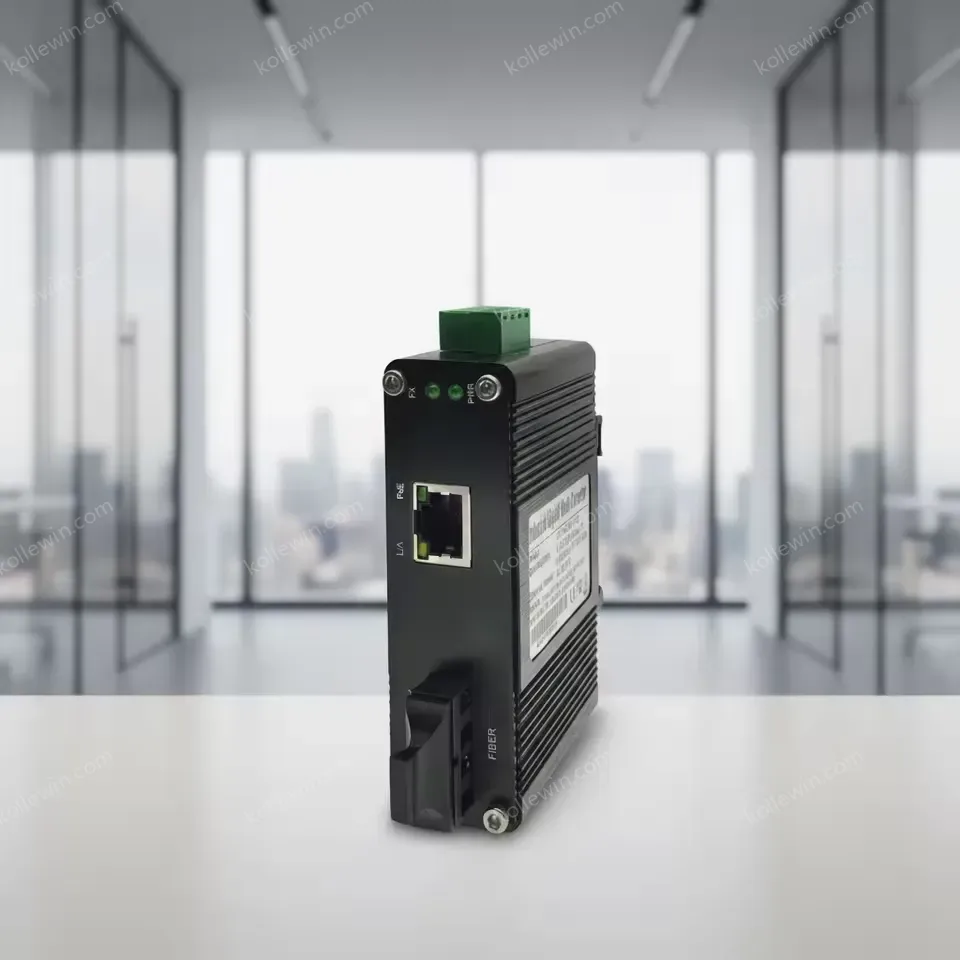 Elink Mini Industrial 100/1000BASE-X to 10/100/1000BASE-T 30W PoE+ Media Converter LNK-IMC3012P Series