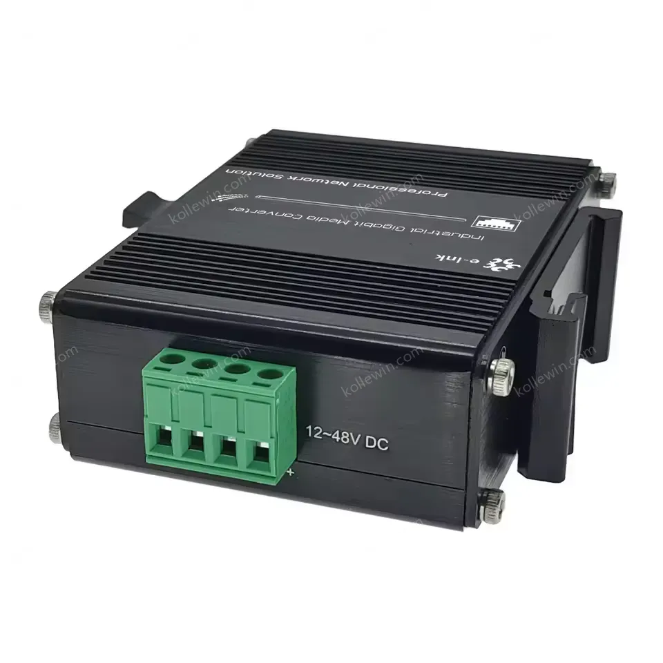 Mini Industrial 100BASE-FX to 10/100BASE-T 60W PoE++ Media Converter